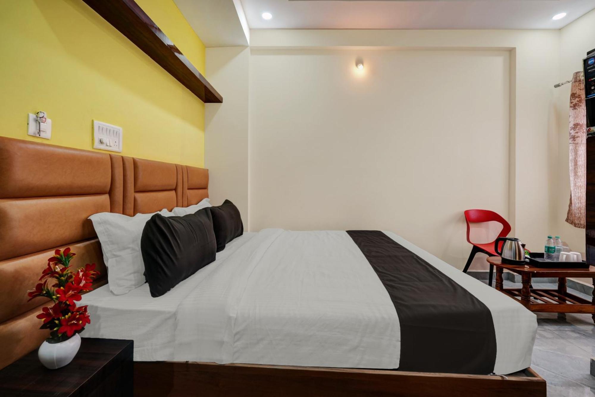 Collection O Utsav Grand Hotel Bangalore Bagian luar foto